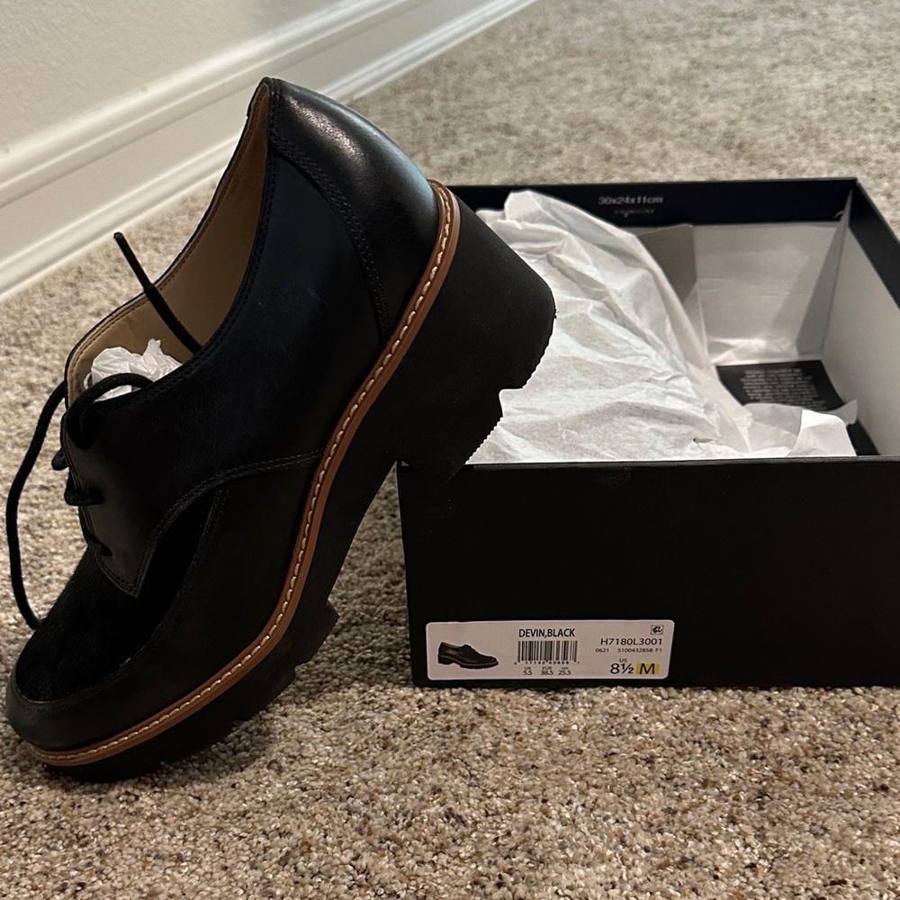 Women’s Naturalizer Black Oxford Platform